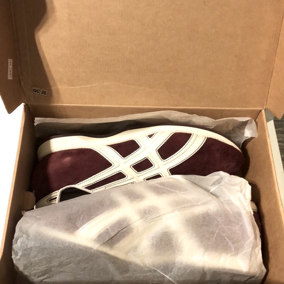 ASICS “NIB” Men’s Vintage New Classic Suede Athletic Shoes Burgundy Putty Size12 - Picture 6 of 8
